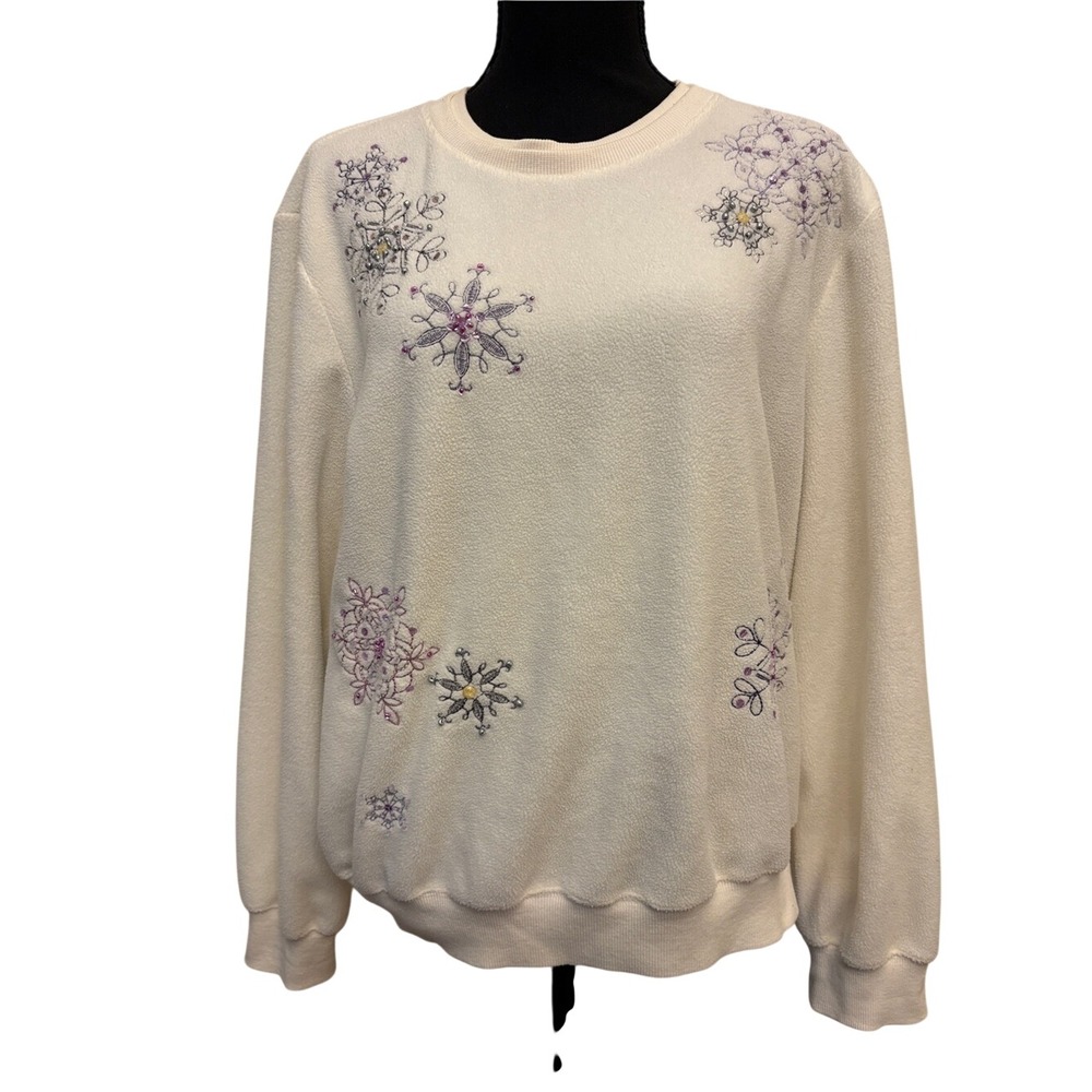 Alfred Dunner Cream Crewneck Sweater with  Snowflake Embroidery Size PL